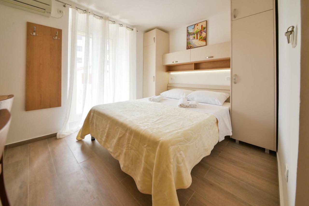 Apartmani Ljubo Rafailovic 2 ラファイロヴィチ エクステリア 写真