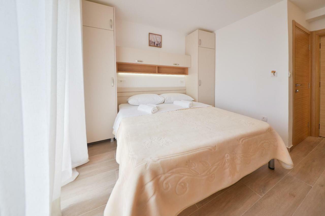 Apartmani Ljubo Rafailovic 2 ラファイロヴィチ エクステリア 写真